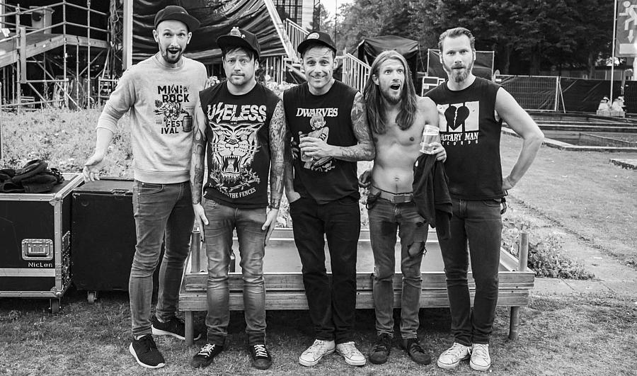 DONOTS live 2022